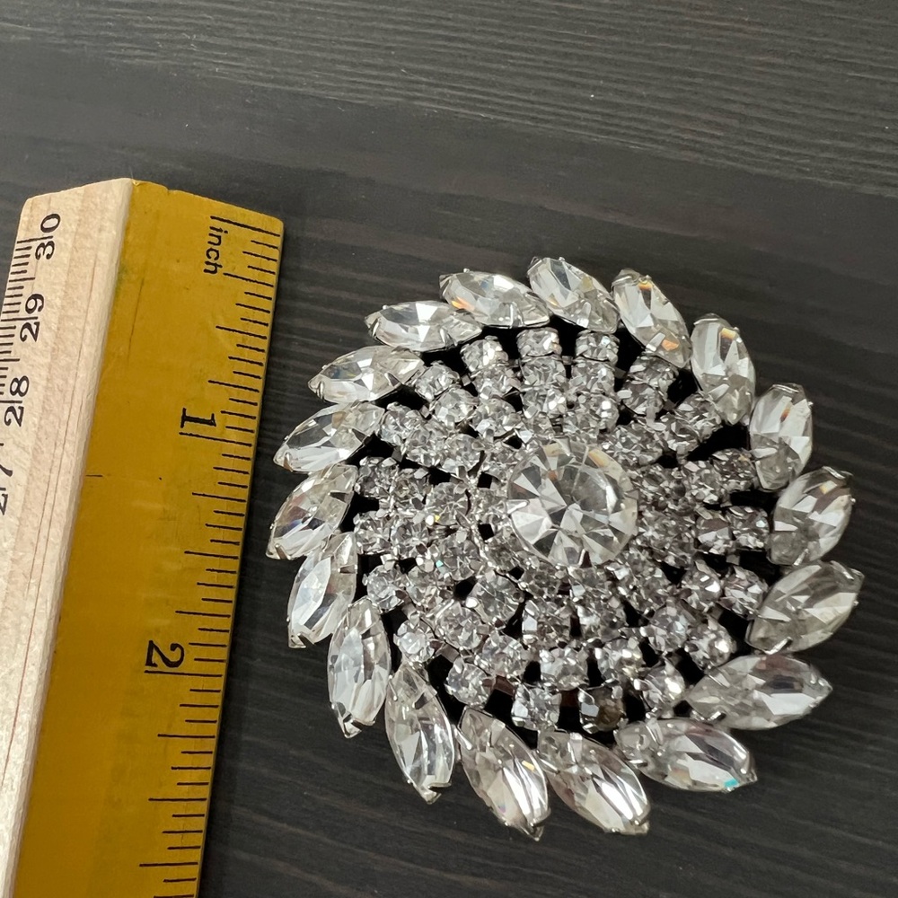 Large Vintage 1950's Rhinestone Brooch Pin - Picture 6 of 6